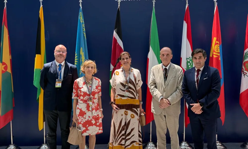 – NOTA DE IMPRENSA – 
ICOMOS e Comité do Património Mundial da UNESCO não deixam…