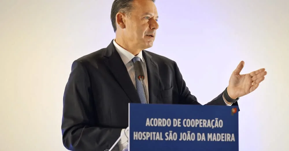 O acordo de devolução do Hospital de São João da Madeira à Misericórdia local te…