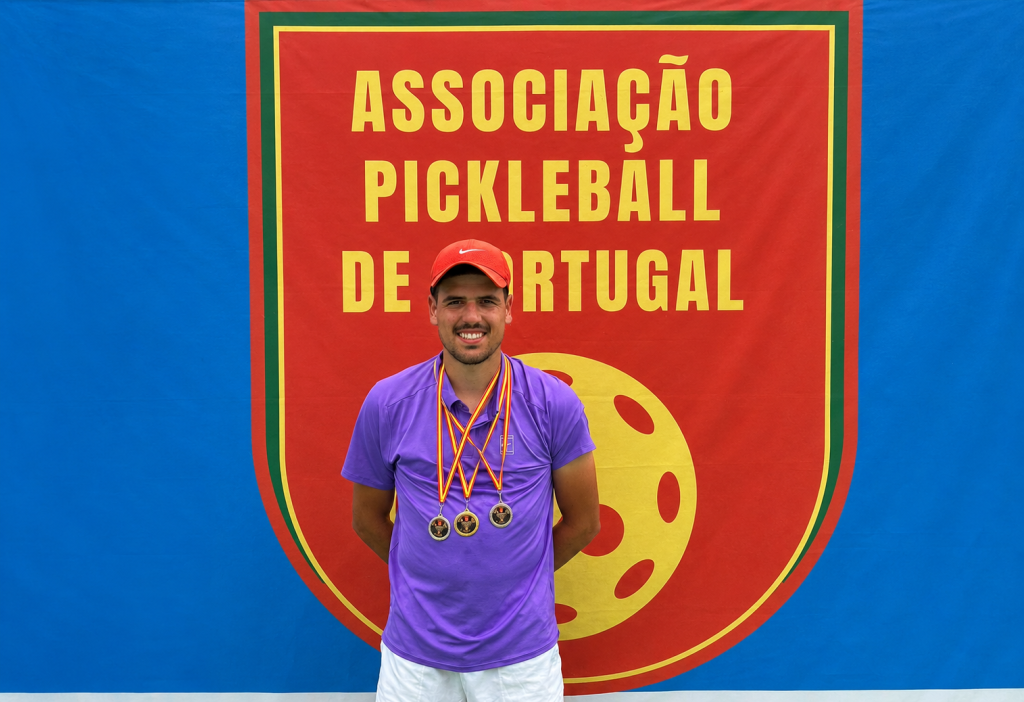 O paredense Carlos Nogueira conquista título nacional de pickleball e termina época como número um de singulares