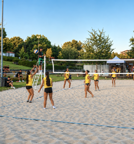 Torneio de Voleibol de Praia chega hoje ao fim com finais e entrega de prémios em Paços de Ferreira