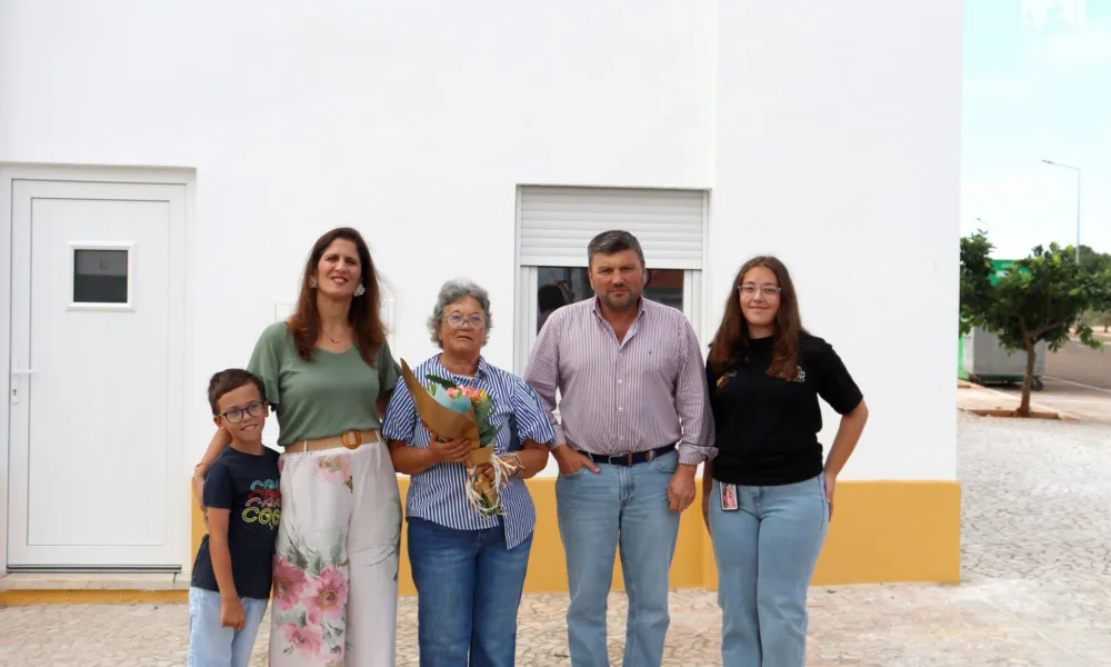 VILA VIÇOSA | ENTREGA HABITAÇÃO SOCIAL 
O Município de Vila Viçosa prossegue o …