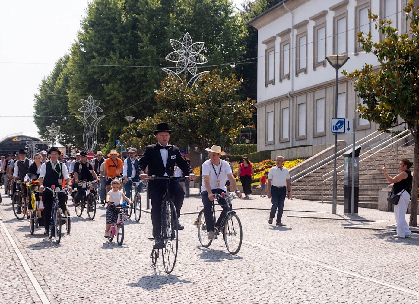 XV Concentração de Bicicletas Antigas voltou a encher Lousada de tradição e memórias