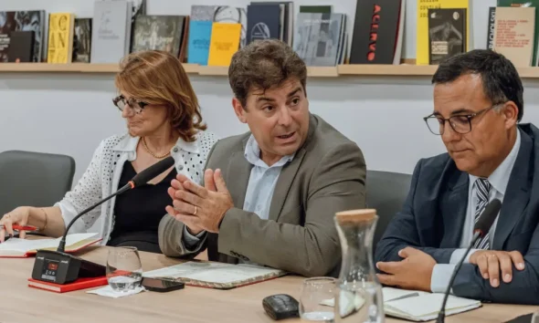 Presidente da Assembleia Municipal da Nazaré participou no encontro ‘ANAM em Rede’