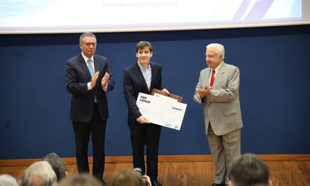 Presidente da República entregou prémio “Vencer o Adamastor” a doutorado da FCUP