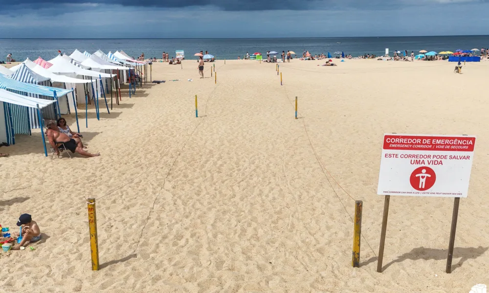 Município implementa corredor operacional para reforçar a segurança na Praia da Nazaré