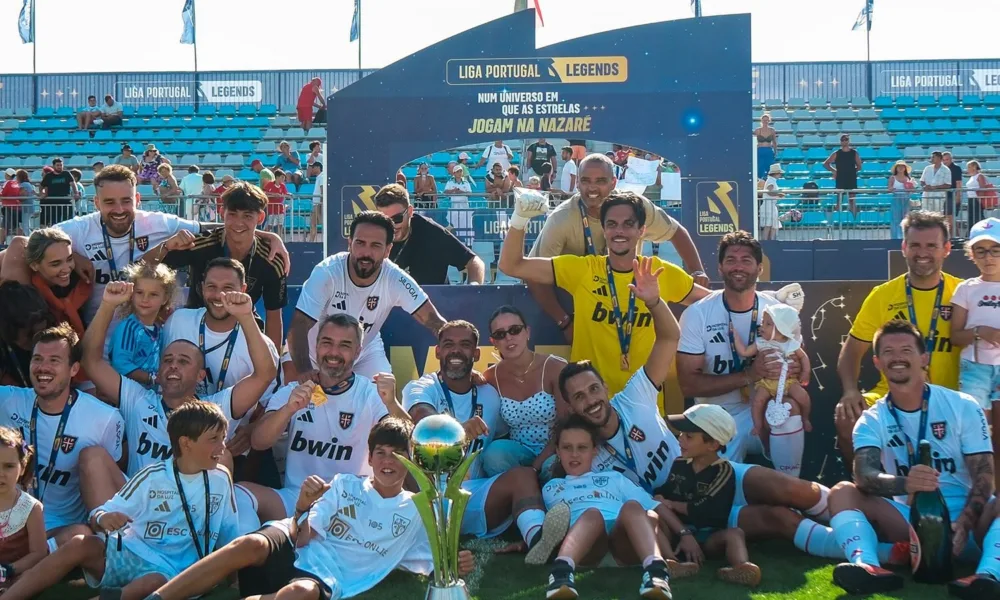 Liga Portugal Legends reuniu antigas glórias do futebol português na Nazaré
